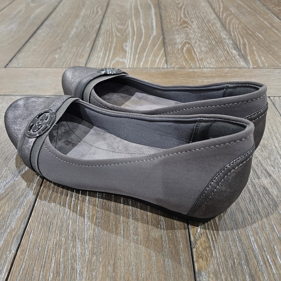 BareTraps Miana Memory Foam Hidden-Wedge Flats, Women's Size 10 - Picture 2 of 10